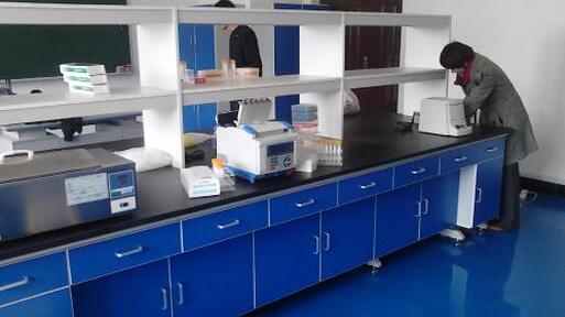 實驗臺使用過程中的保養和清潔很重要