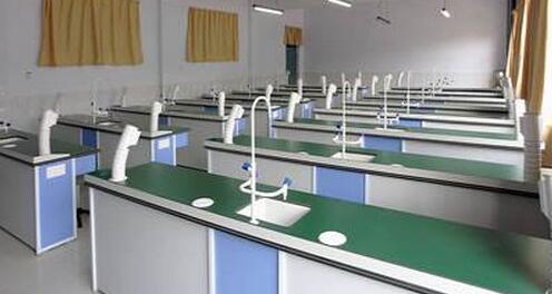 木制和鋼制實(shí)驗(yàn)臺(tái)的區(qū)別