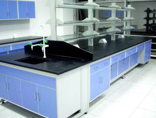 實驗臺之間安全距離要求是多少